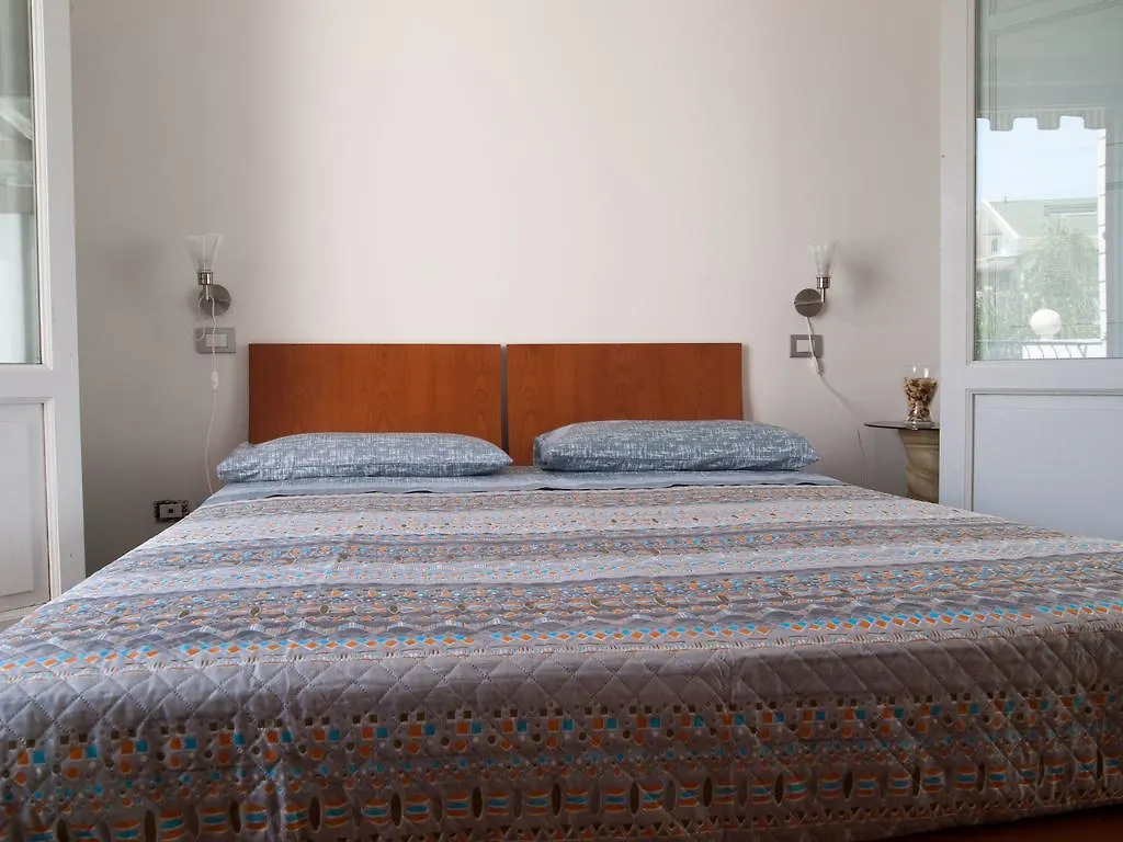 ***  Casa Del Vento Bed & Breakfast Roccalumera Italy