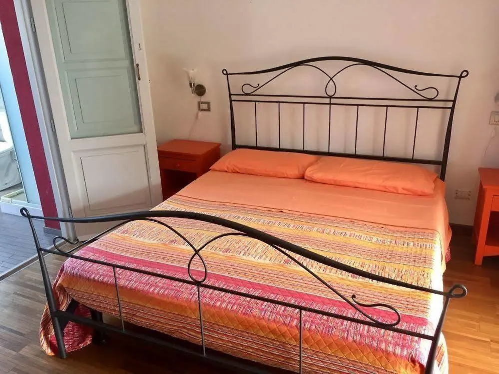 Casa Del Vento Bed & Breakfast Roccalumera 3*,  Italy